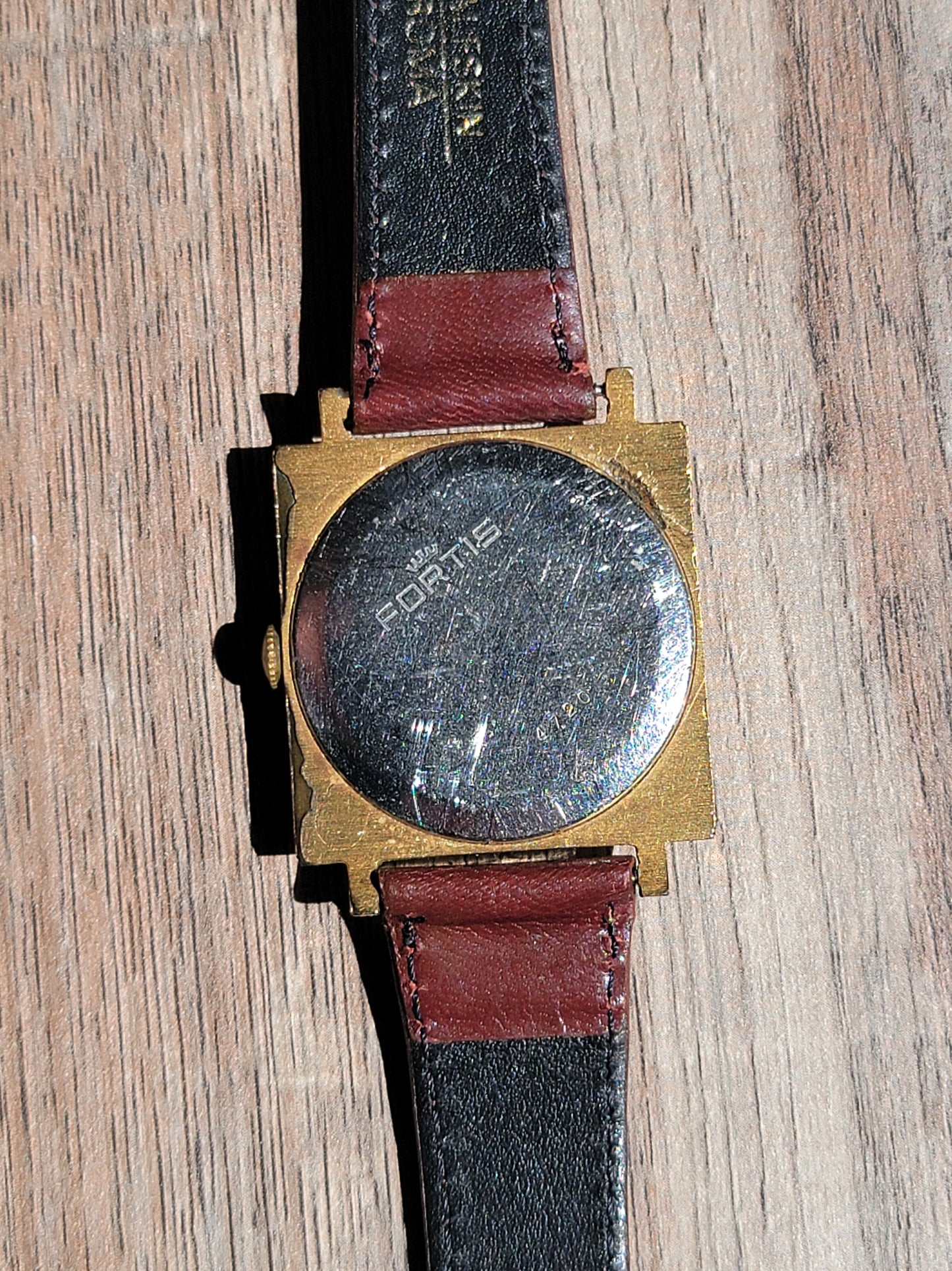 1970's Fortis Square Gilded 4720