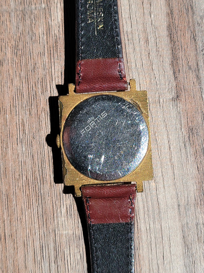 1970's Fortis Square Gilded 4720