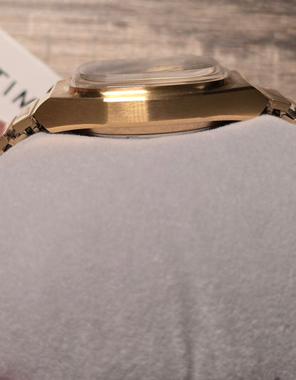 2025 Timex Reissue 1983 E-Line Green