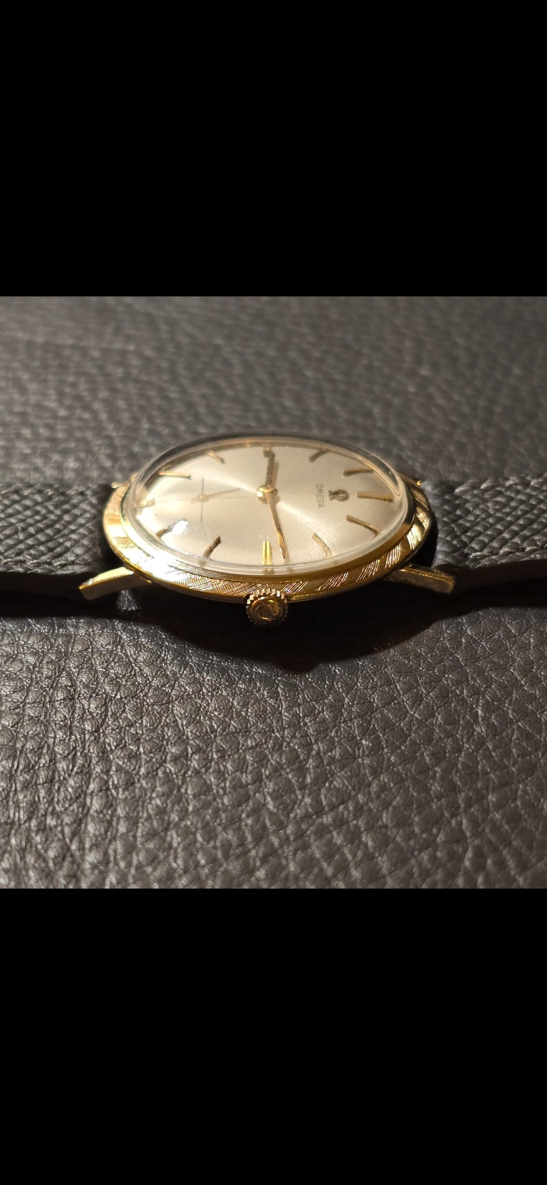 1960 Omega "Disco Volante" 14K Solid Gold