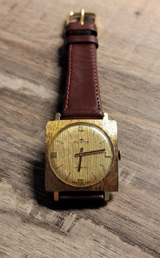 1970's Fortis Square Gilded 4720